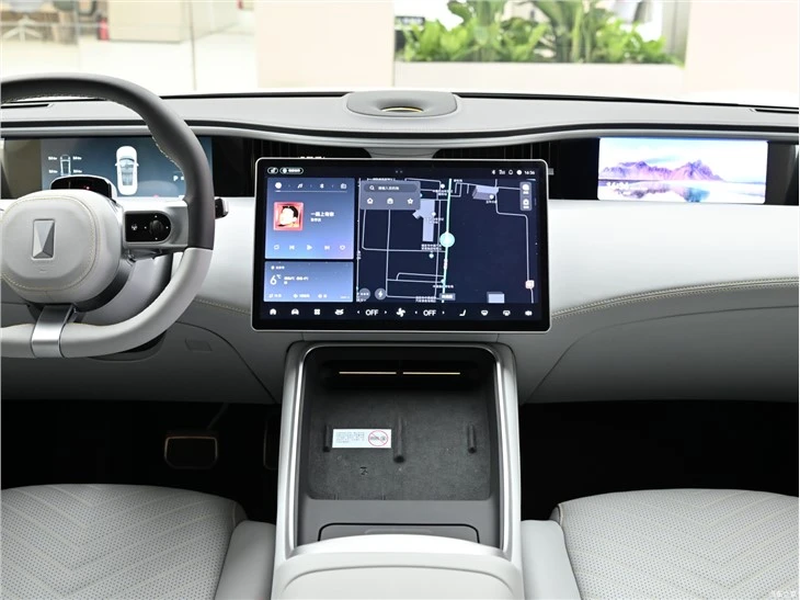 2023 NEW Avita 11 Huawei EV Luxury SUV