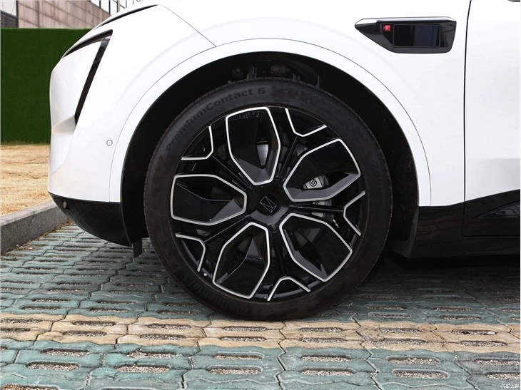 2023 NEW Avita 11 Huawei EV Luxury SUV