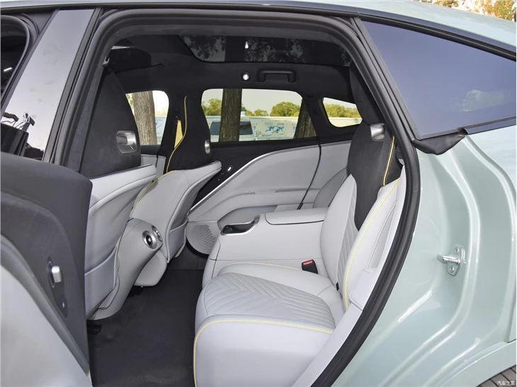 2023 NEW Avita 11 Huawei EV Luxury SUV