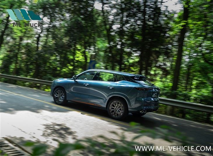 ChangAn Oshan Z6