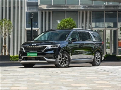 Kia K5 teruggeroepen wegens risico op beknelling van passagiers door elektris...
