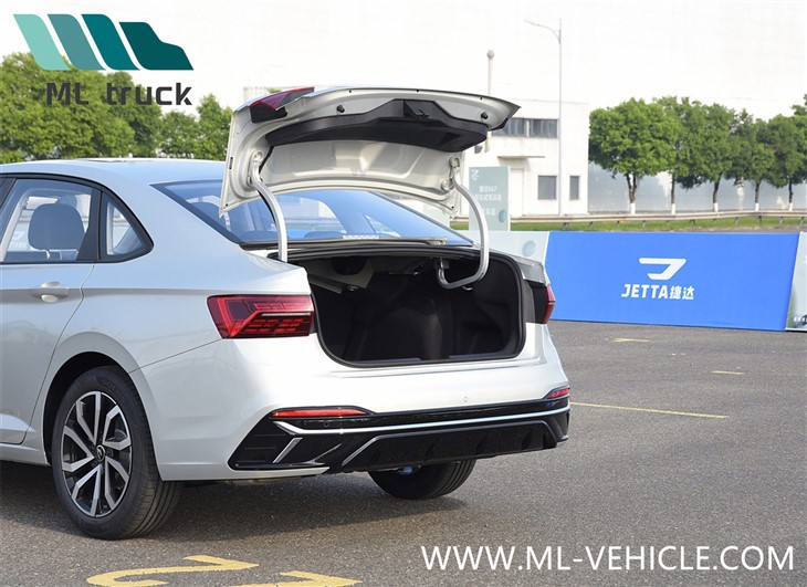 2025 Jetta VA7 Sedan